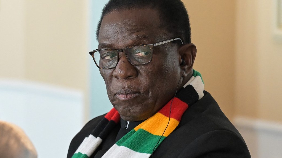 Zimbabwe’s governing party moves to extend Mnangagwa presidency to 2030