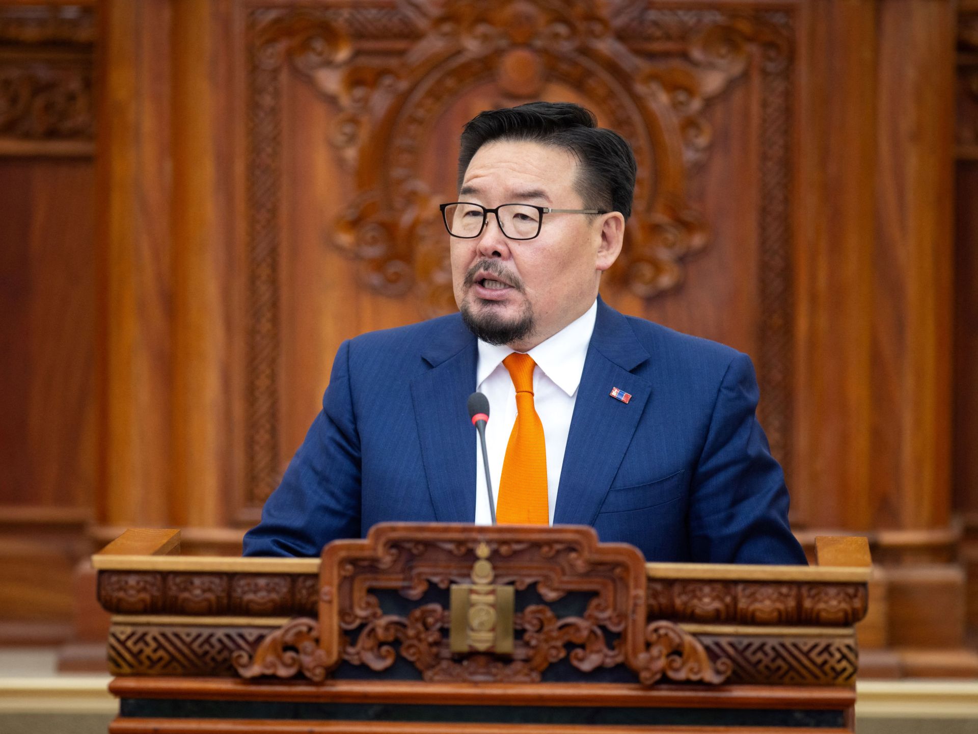 Mongolian PM loses confidence vote, resigns after just 4 months in office