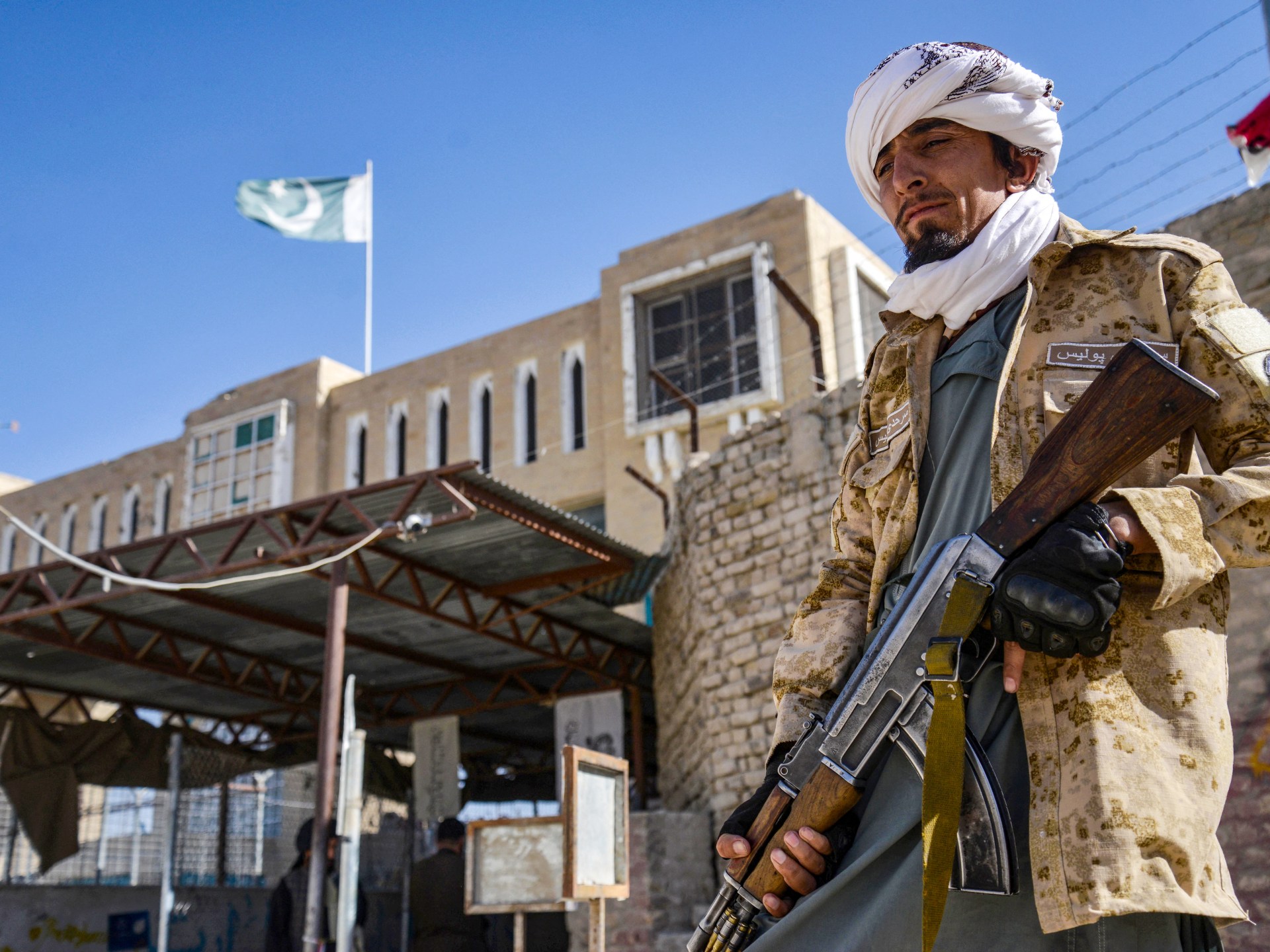 Afghanistan, Pakistan say forces killed dozens in heavy border fighting
