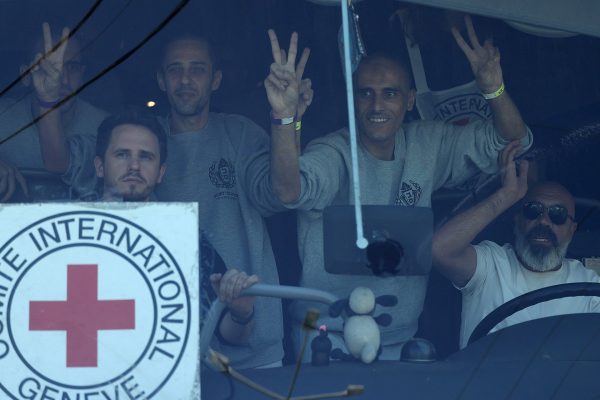 ‘Inhumane’: 154 freed Palestinian prisoners forced into exile by Israel