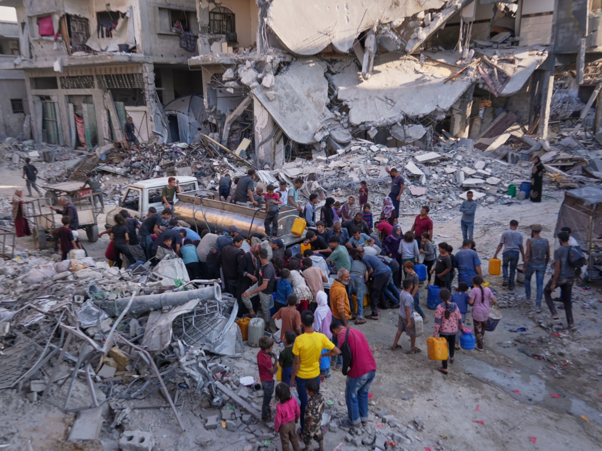 Photos: Gaza residents face severe shortages despite ceasefire agreement