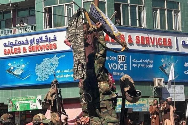 Taliban display pants of Pak soldiers, Afghans vow to join Mujahideen
