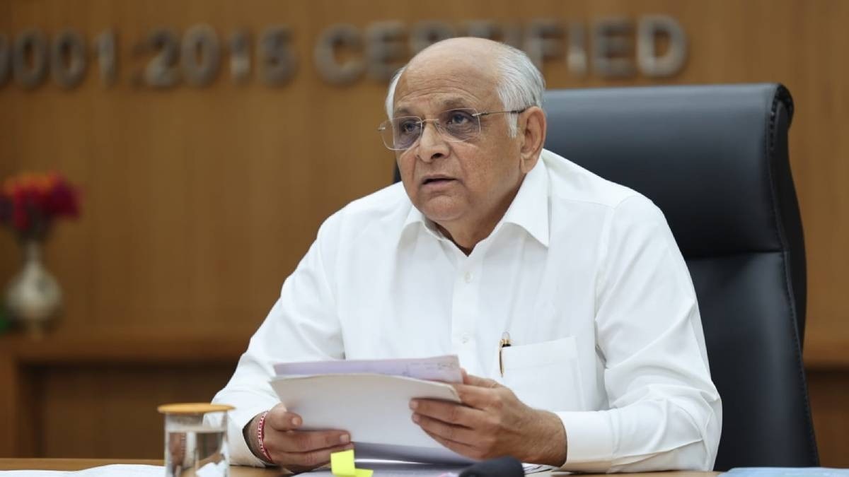 All Gujarat ministers resign ahead of cabinet expansion; several may be dropped