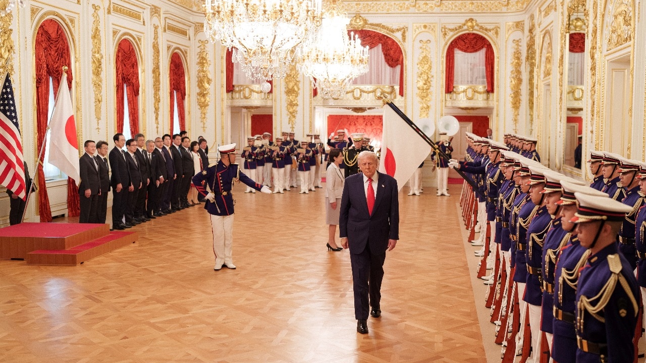Trump's clueless stroll as he reviews guard of honour in Tokyo, video is viral