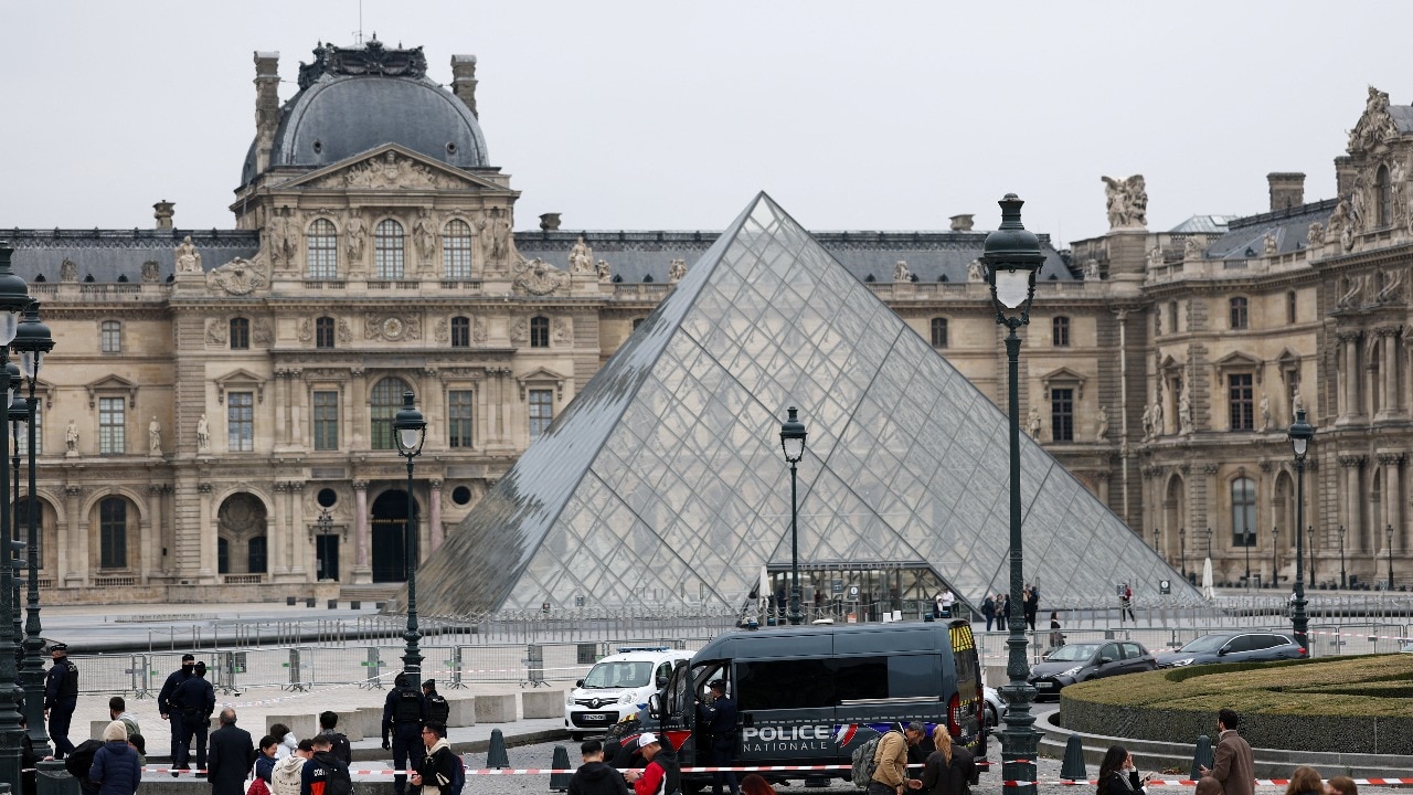 Gone in 4 minutes: Paris's Louvre shut as robbers make off with Napoleon's jewels