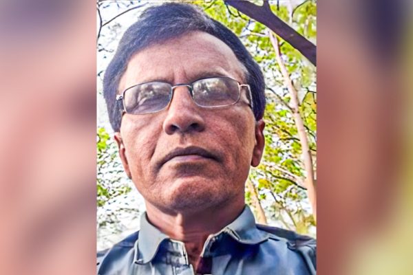 Naxal leader Malloujula Venugopal Rao surrenders with 60 cadres in Maharashtra