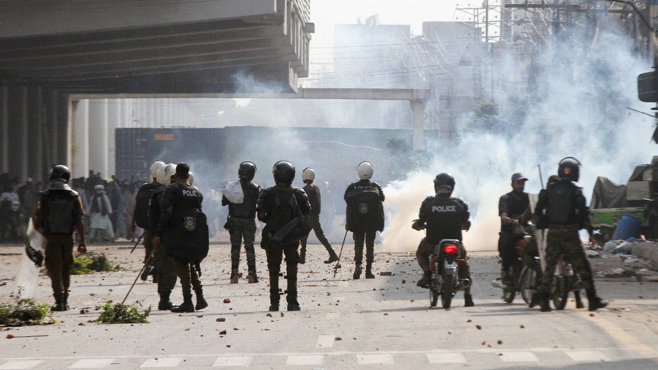 Cop among 5 killed in police firing on Islamist group rally in Pak’s Muridke