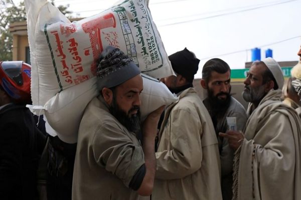 Pathans vow to retaliate after Pak Punjab cuts wheat supplies Pathans vow to retaliate after Pak Punjab cuts wheat supplies