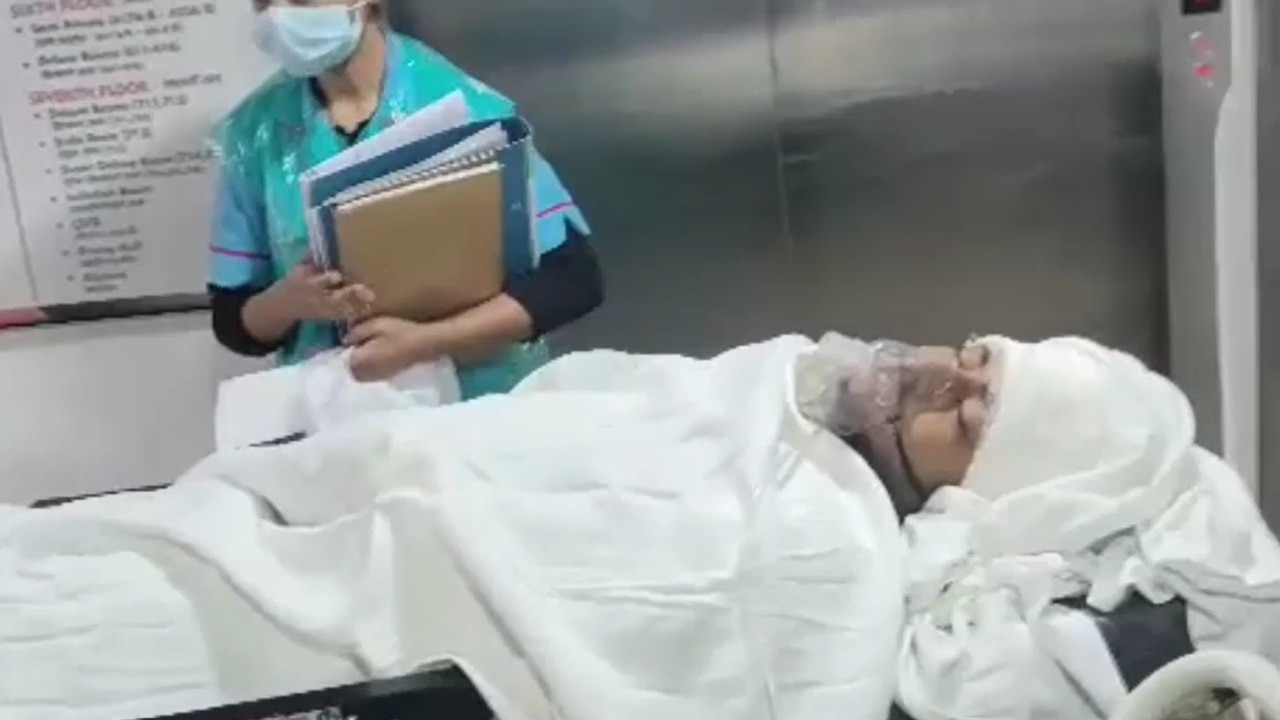Law student's head slashed, stomach ripped open, fingers cut over money dispute in UP