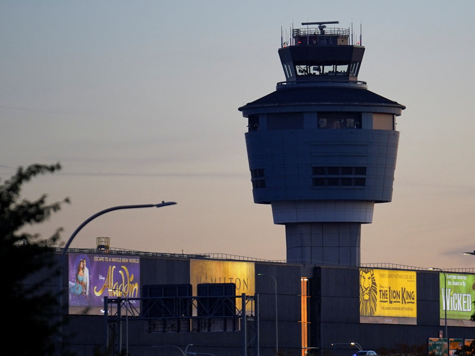 Commercial flights hit by US shutdown as calls grow to ground private jets