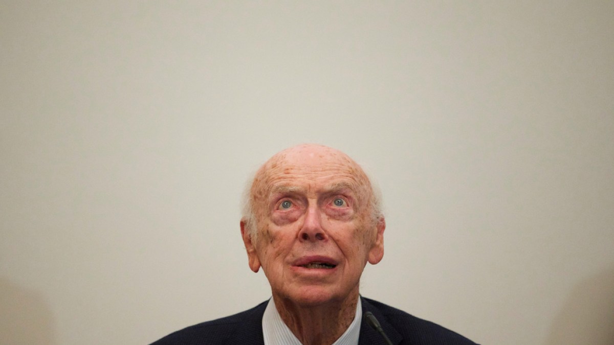 James Watson, who co-discovered DNA double helix, dies at 97