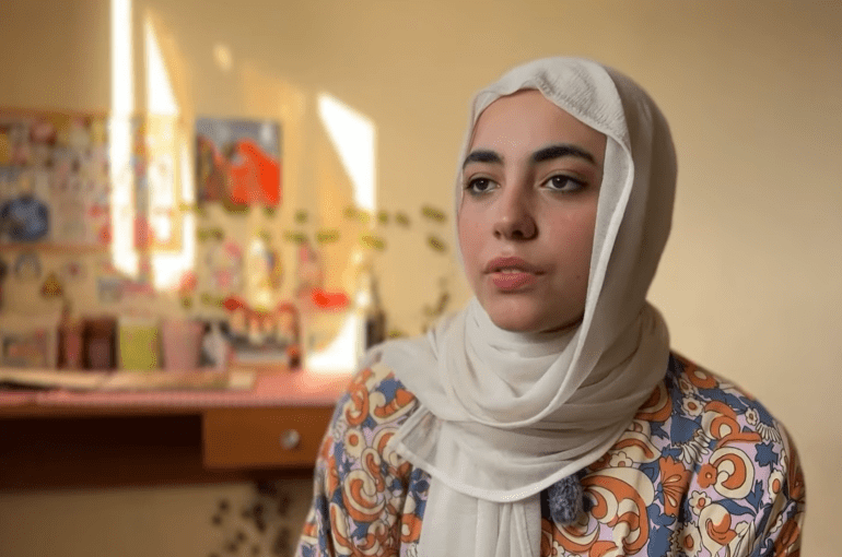 16-year-old Yara Youssef Abu Kweik speaks to Al Jazeera about how she uses painting to cope with her trauma and grief.
