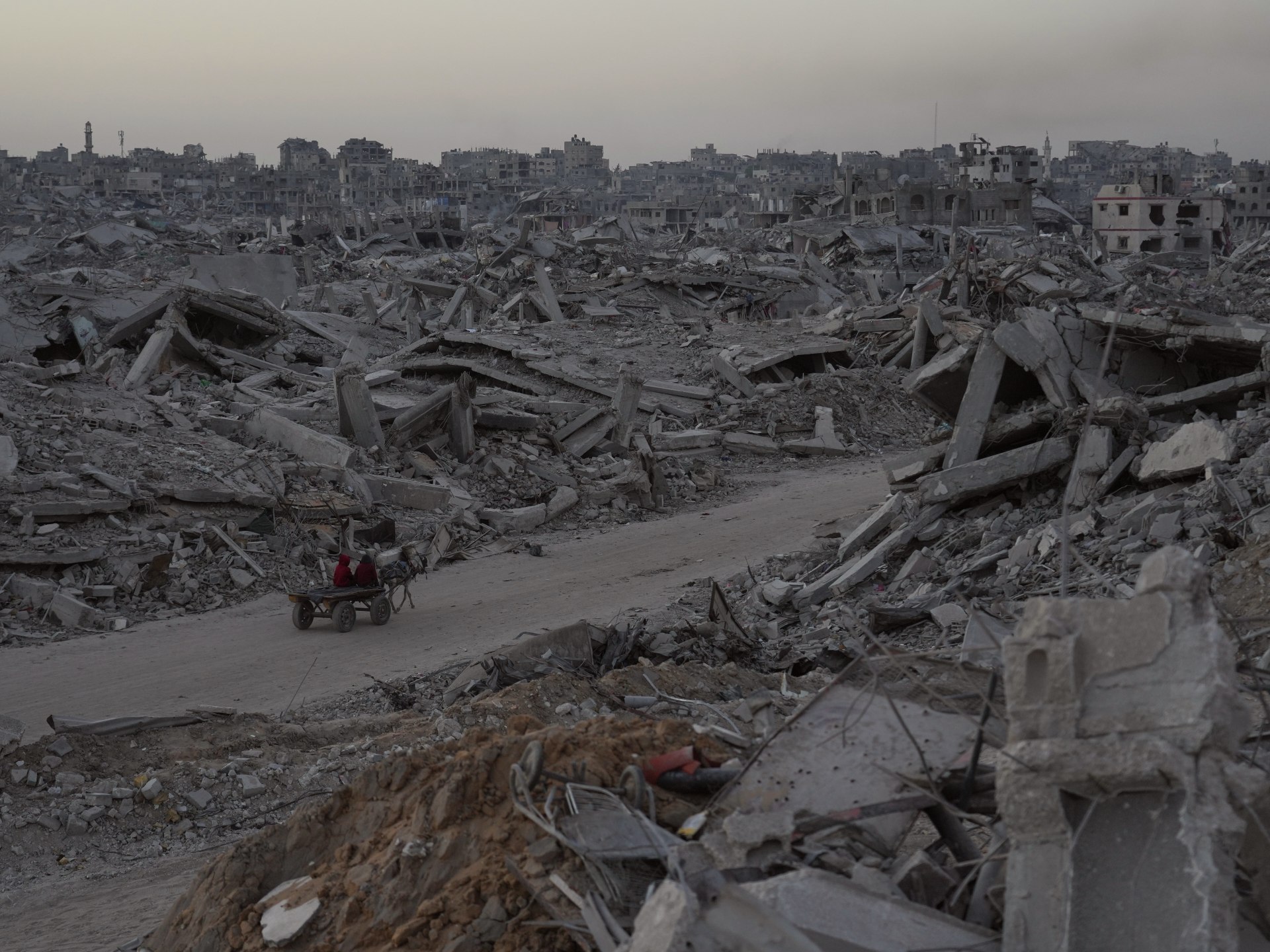 People return to concrete wasteland as Israel blocks Gaza rebuilding effort