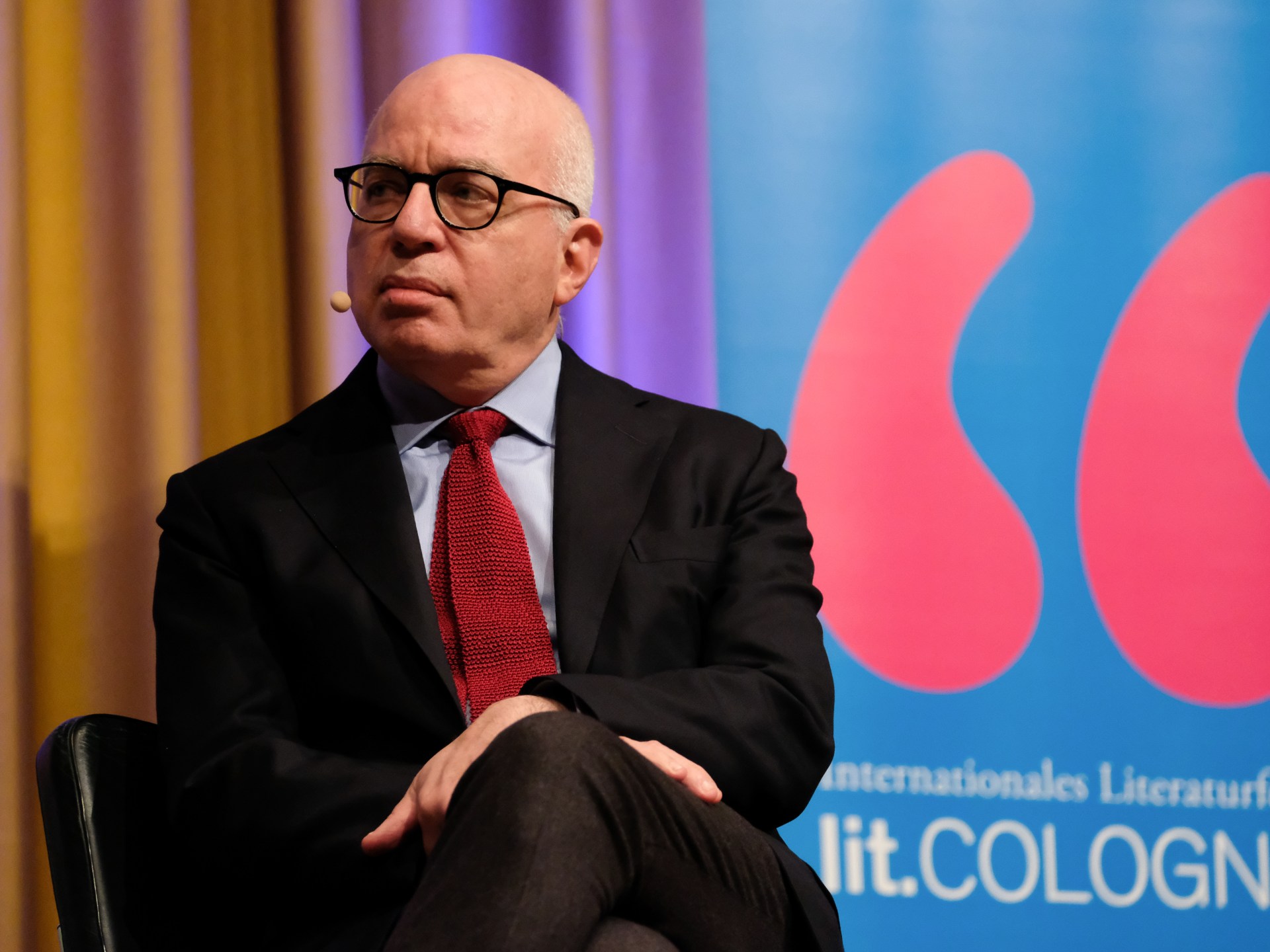 Epstein emails with author Wolff raise journalism ethics questions: Experts