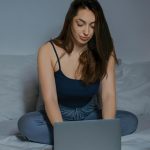 Wide awake at 11 pm? Blame the Second Wind Effect