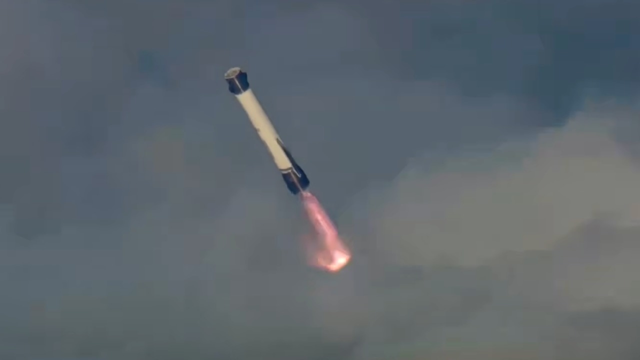 Watch: Jeff Bezos's Blue Origin lands building-sized rocket, second after SpaceX