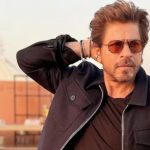 Advised not to step out: SRK apologises to fans for cancelling Mannat fan meet