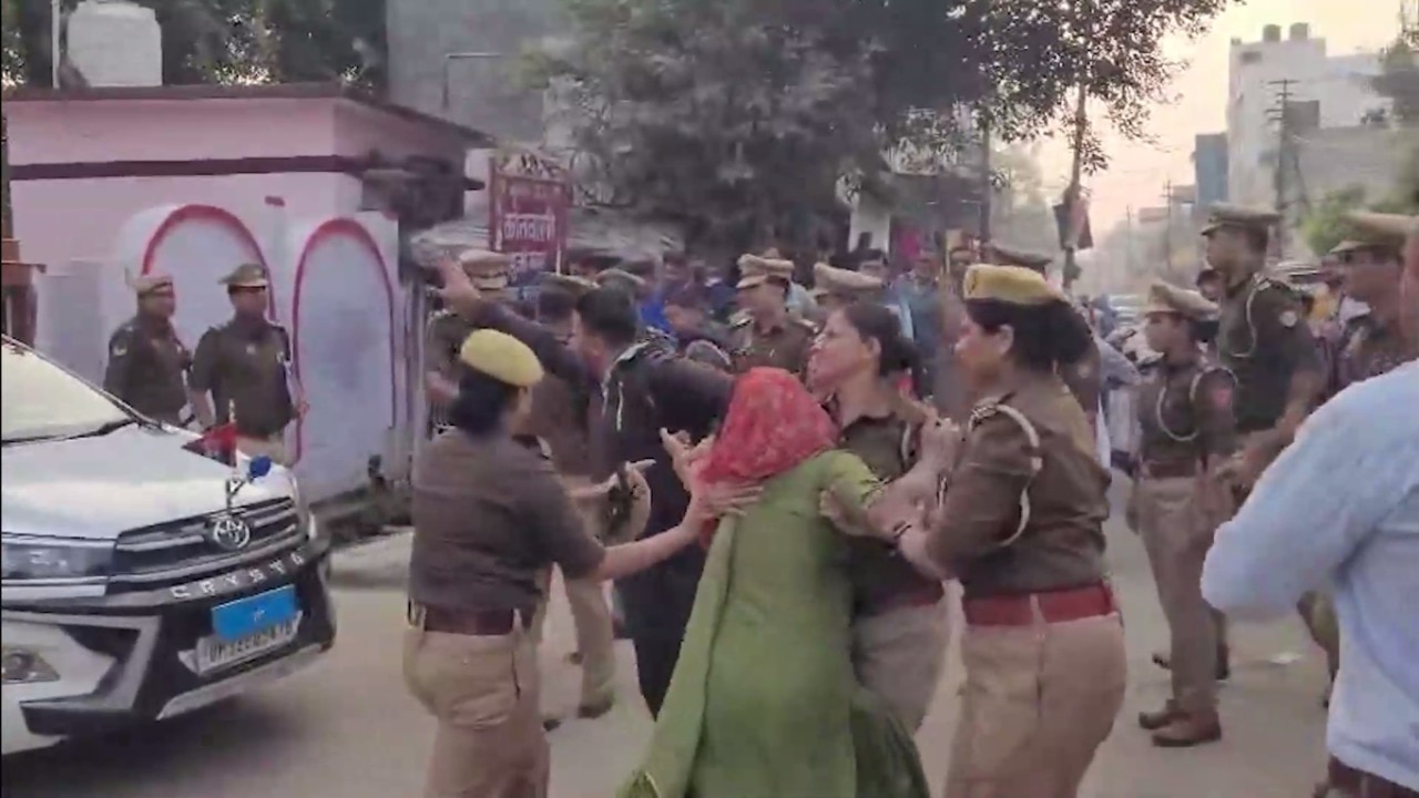 Viral: UP rape survivor pushes past cops, runs to senior officer to plead her case
