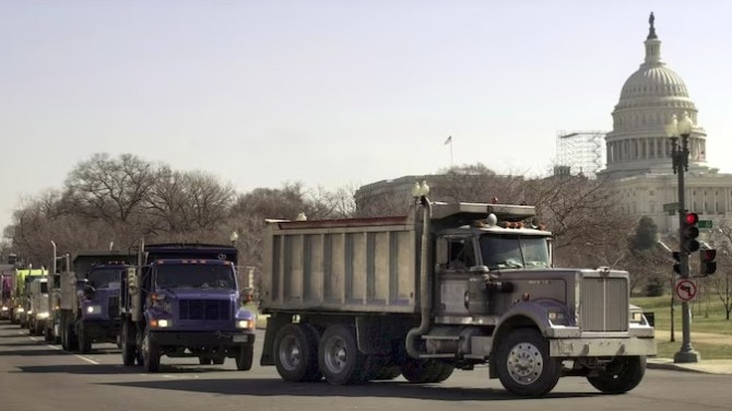 US bars 7,000 truckers for failing English tests; Indian-origin drivers hit hard